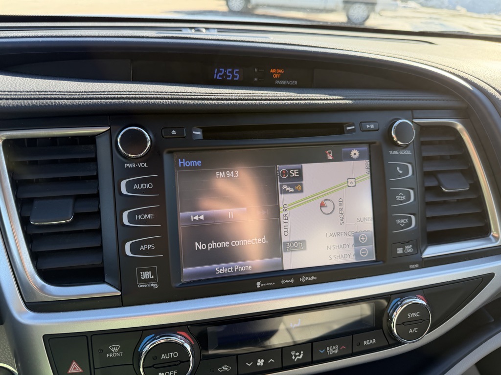 used 2019 Toyota Highlander car, priced at $26,903