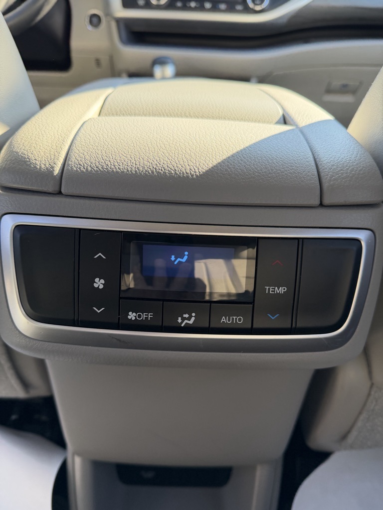 used 2019 Toyota Highlander car, priced at $26,903