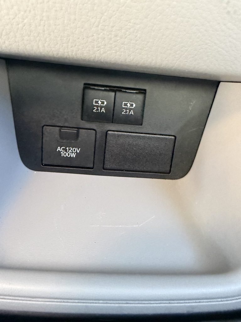 used 2019 Toyota Highlander car, priced at $26,903