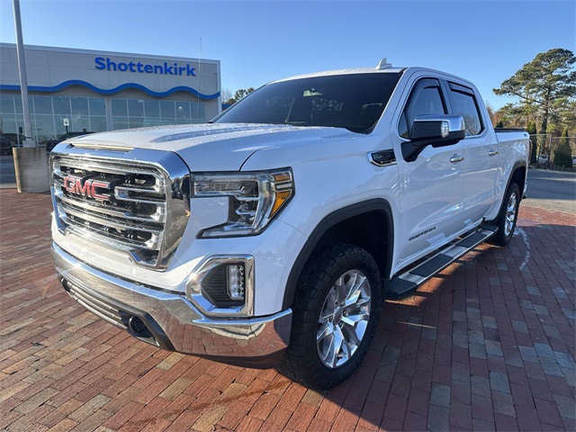2019 GMC Sierra 1500 SLT's photo