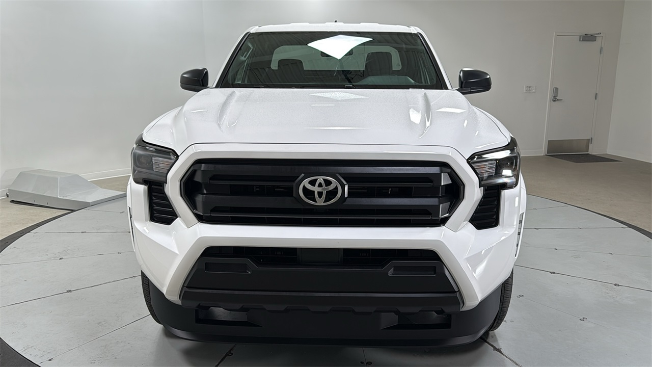 2025 Toyota Tacoma SR XtraCab photo 2