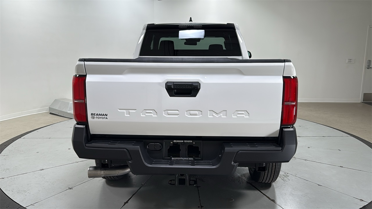 2025 Toyota Tacoma SR XtraCab photo 4