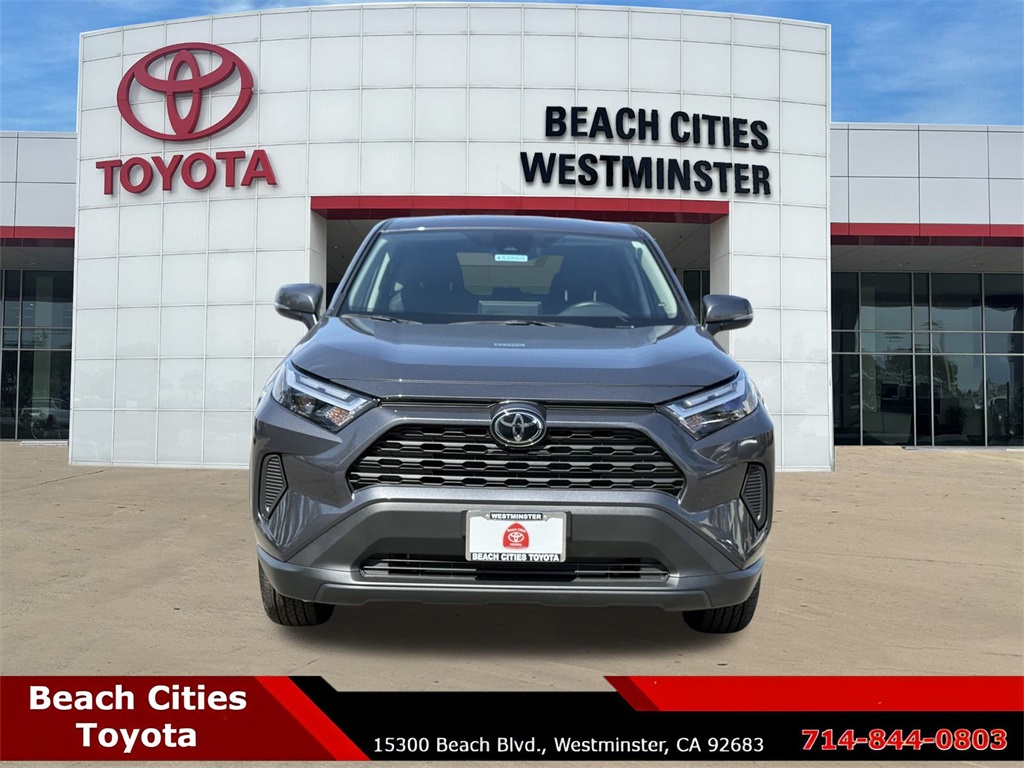 2025 Toyota RAV4 LE photo 3