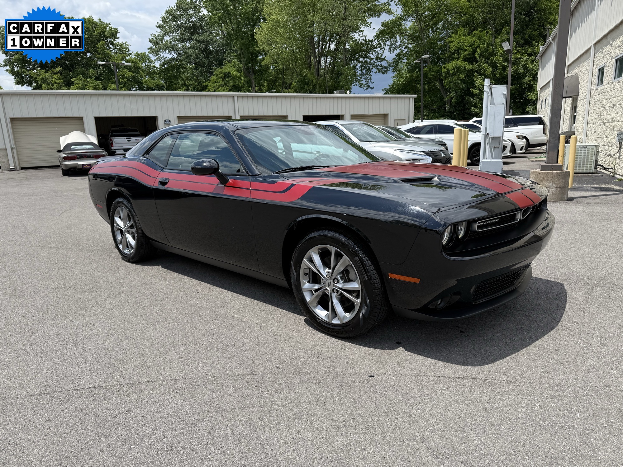 2021 Dodge Challenger SXT's photo
