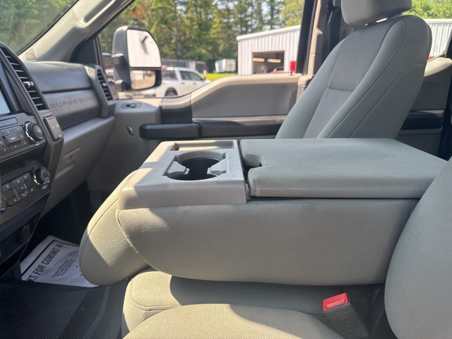 2020 Black Ford Super Duty F-350 SRW XL 4X4