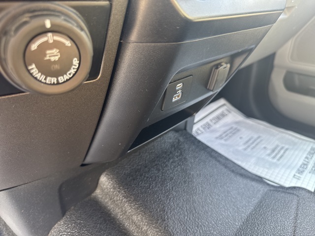 2020 Black Ford Super Duty F-350 SRW XL 4X4