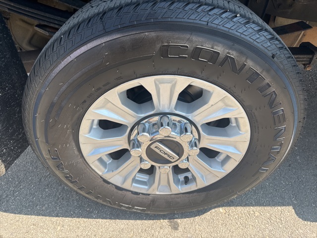 2020 Black Ford Super Duty F-350 SRW XL 4X4