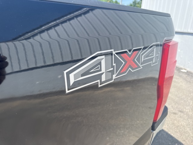 2020 Black Ford Super Duty F-350 SRW XL 4X4