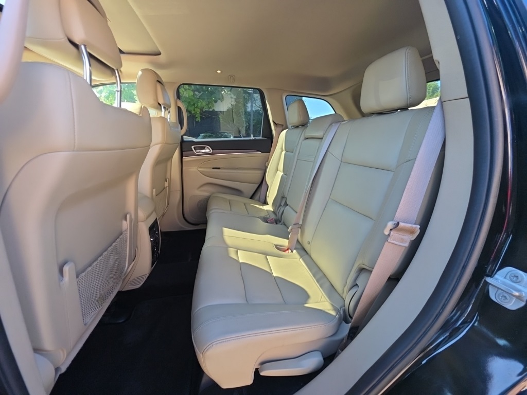 used 2018 Jeep Grand Cherokee car, priced at $18,895