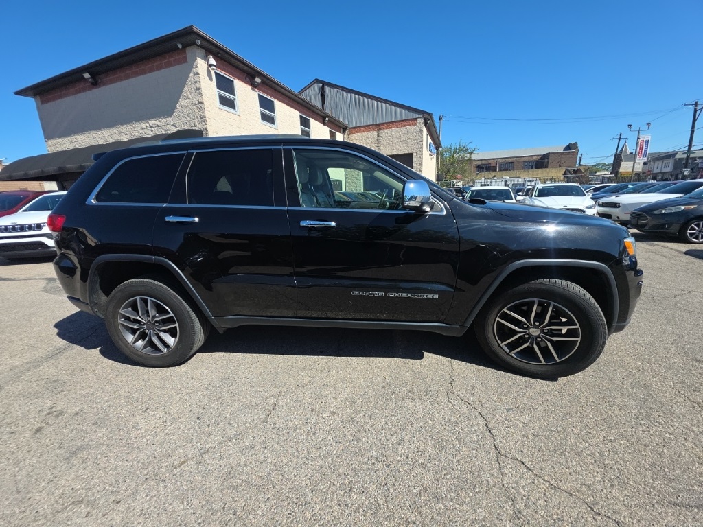 used 2018 Jeep Grand Cherokee car, priced at $18,895