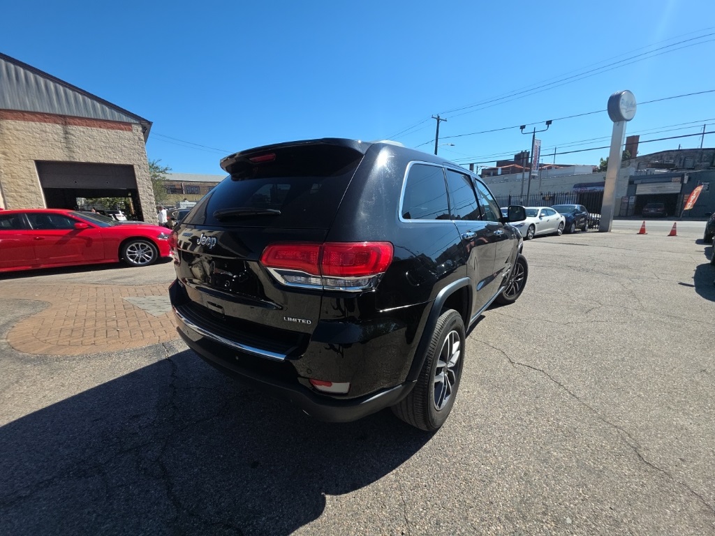 used 2018 Jeep Grand Cherokee car, priced at $18,895