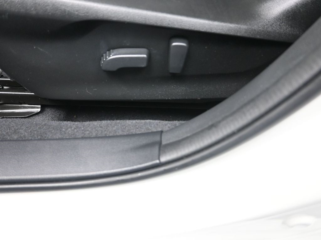 2023 Subaru Crosstrek Limited photo 10