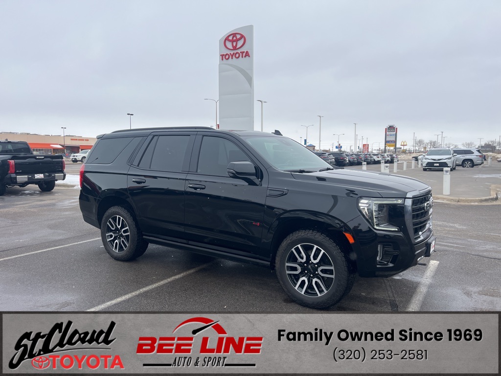 2023 GMC Yukon AT4's photo