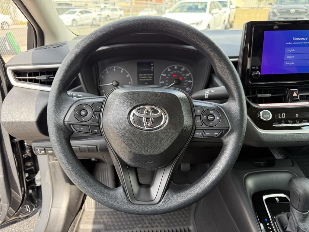2025 Toyota Corolla LE photo 18