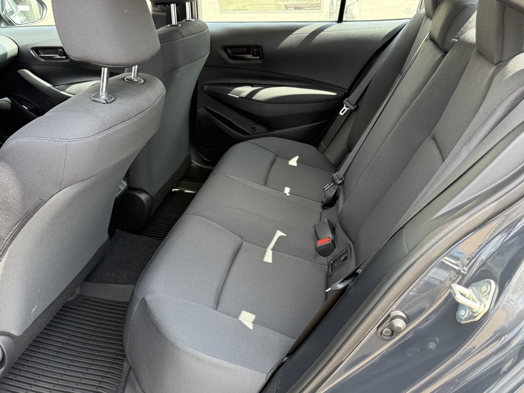 2025 Toyota Corolla LE photo 25