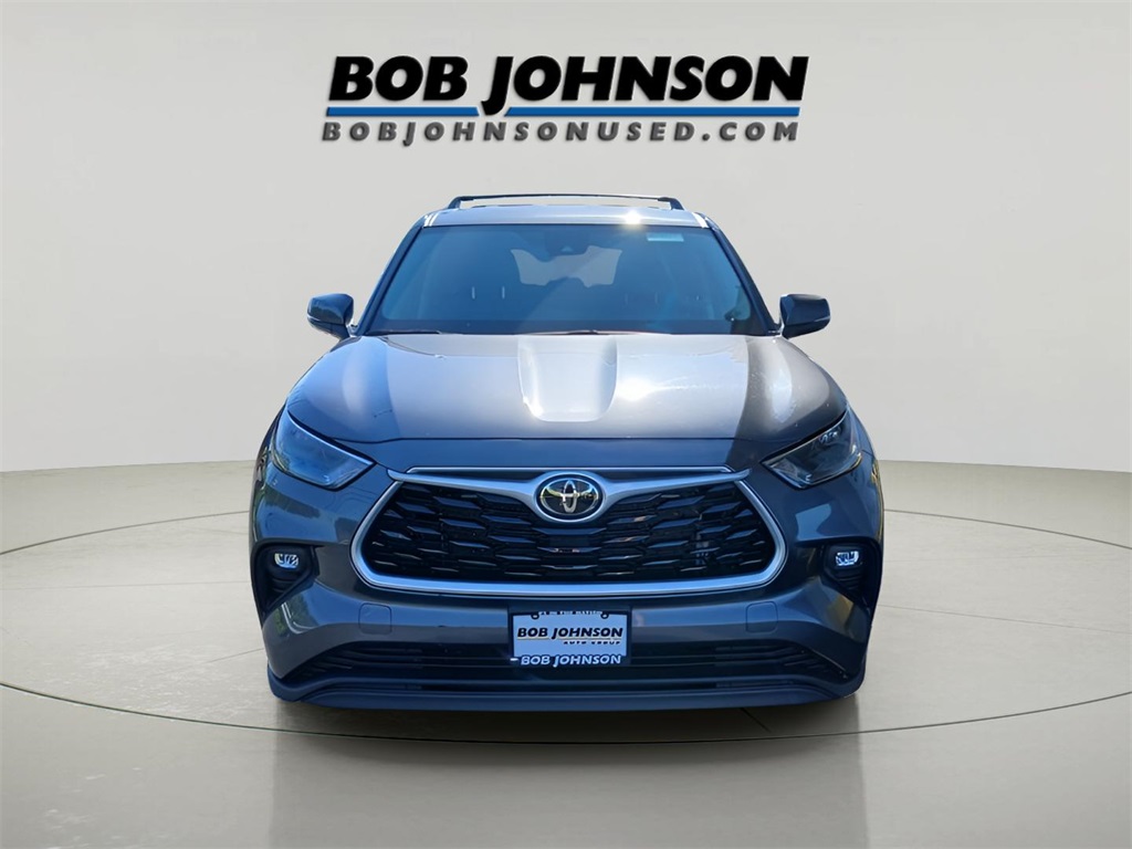 2023 Toyota Highlander LE photo 21