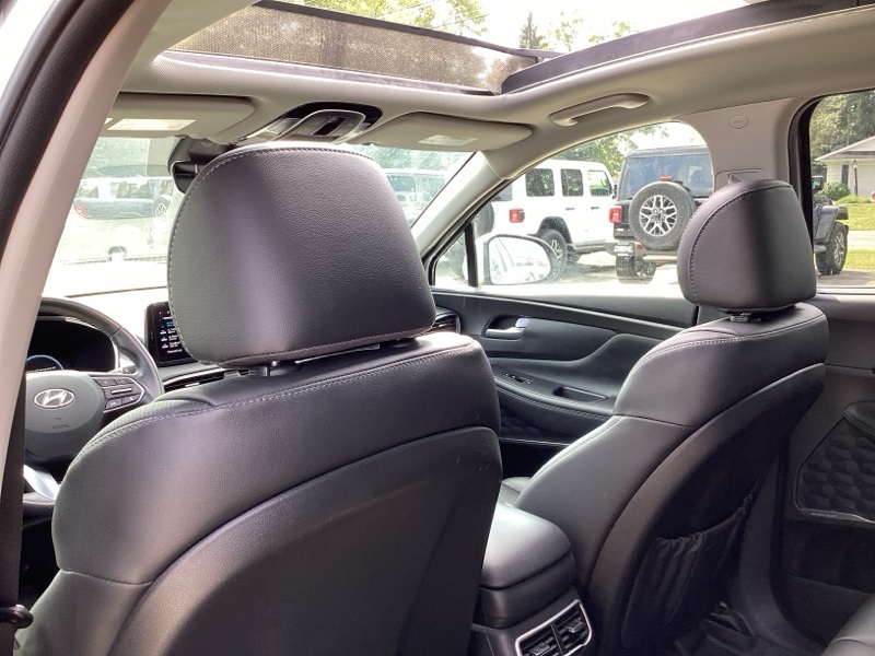 2023 Hyundai Santa Fe SEL Premium photo 9
