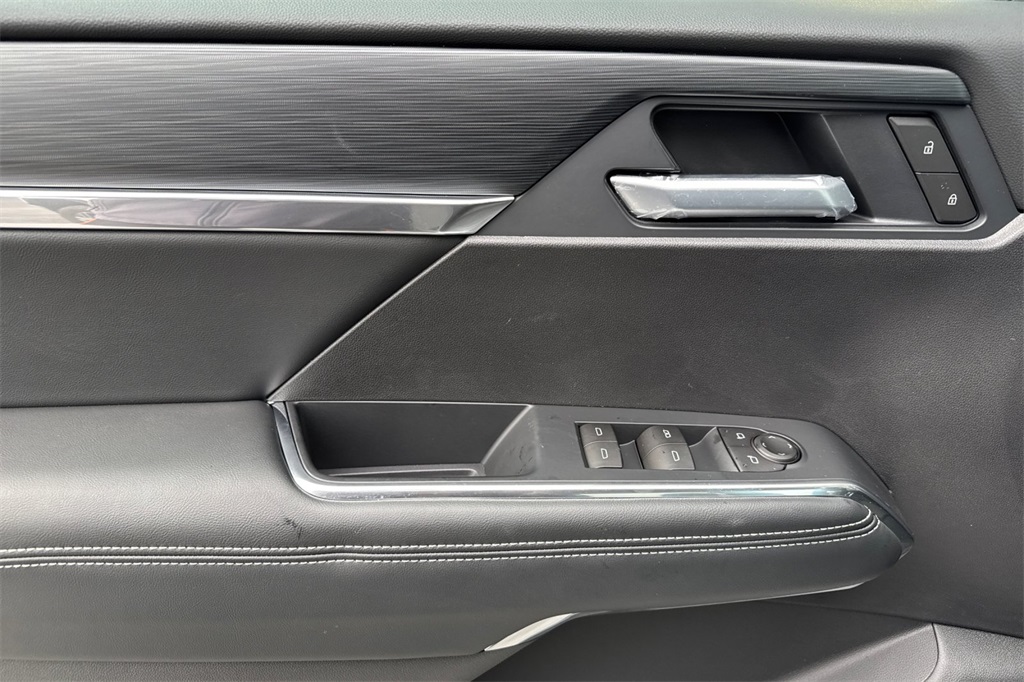 new 2026 GMC Acadia car, priced at $45,095