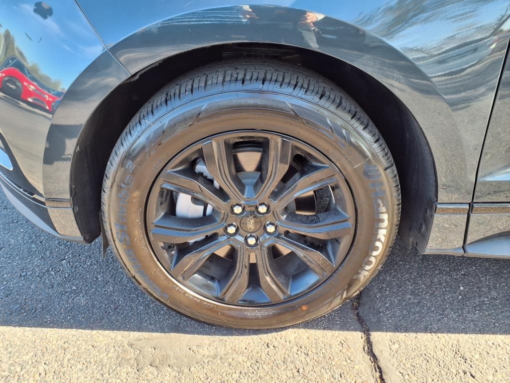 2023 Ford Edge SE photo 19