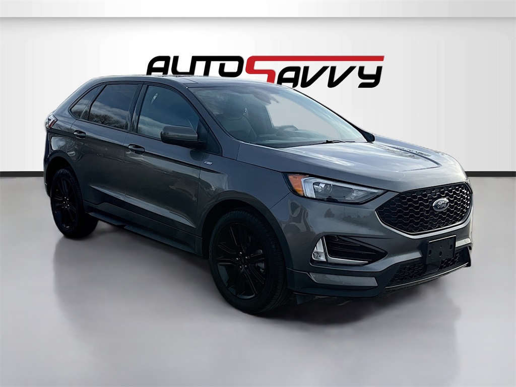 2022 Ford Edge ST Line's photo