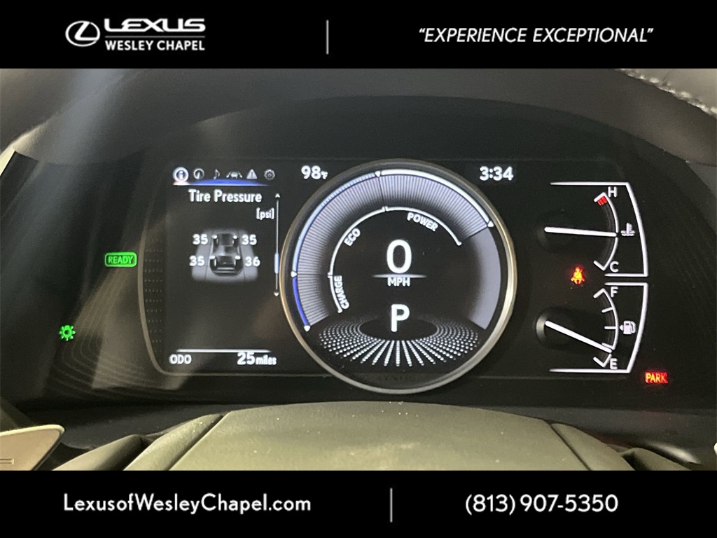 2025 Lexus ES 300h photo 26