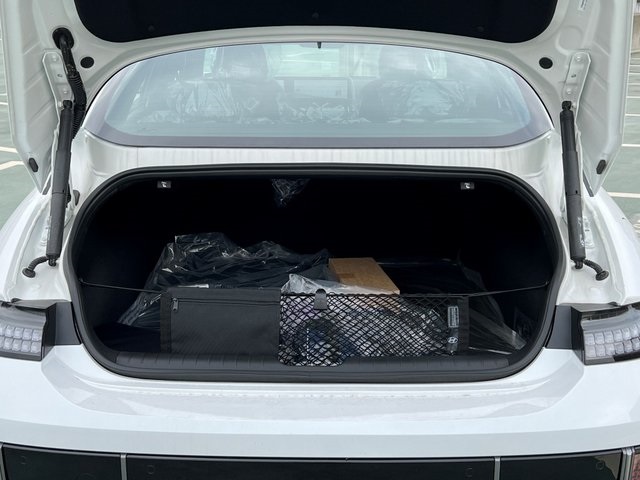 IONIQ 6 SEL