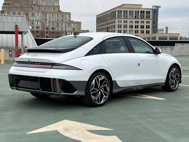IONIQ 6 SEL