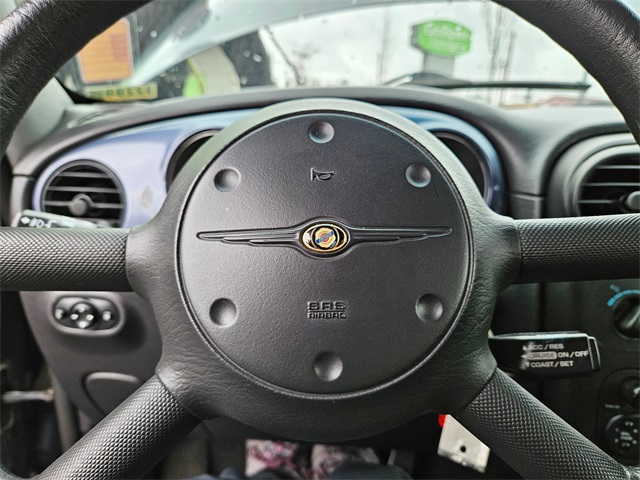 2003 Chrysler PT Cruiser Touring photo 18