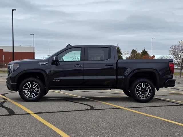 2026 GMC Sierra 1500 Crew Cab, Standard Bed, AT4, 4WD