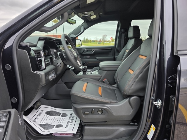 2026 GMC Sierra 1500 Crew Cab, Standard Bed, AT4, 4WD