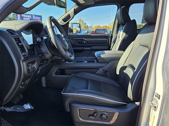 2026 Ram 1500 Limited Crew Cab 4x4 5'7" Box