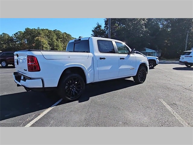 2026 Ram 1500 Limited Crew Cab 4x4 5'7" Box