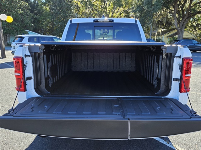 2026 Ram 1500 Limited Crew Cab 4x4 5'7" Box