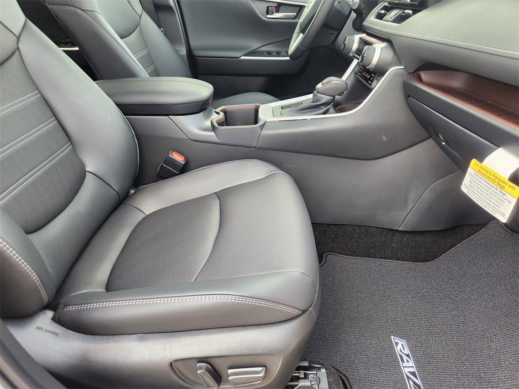 2025 Toyota RAV4 Limited photo 7