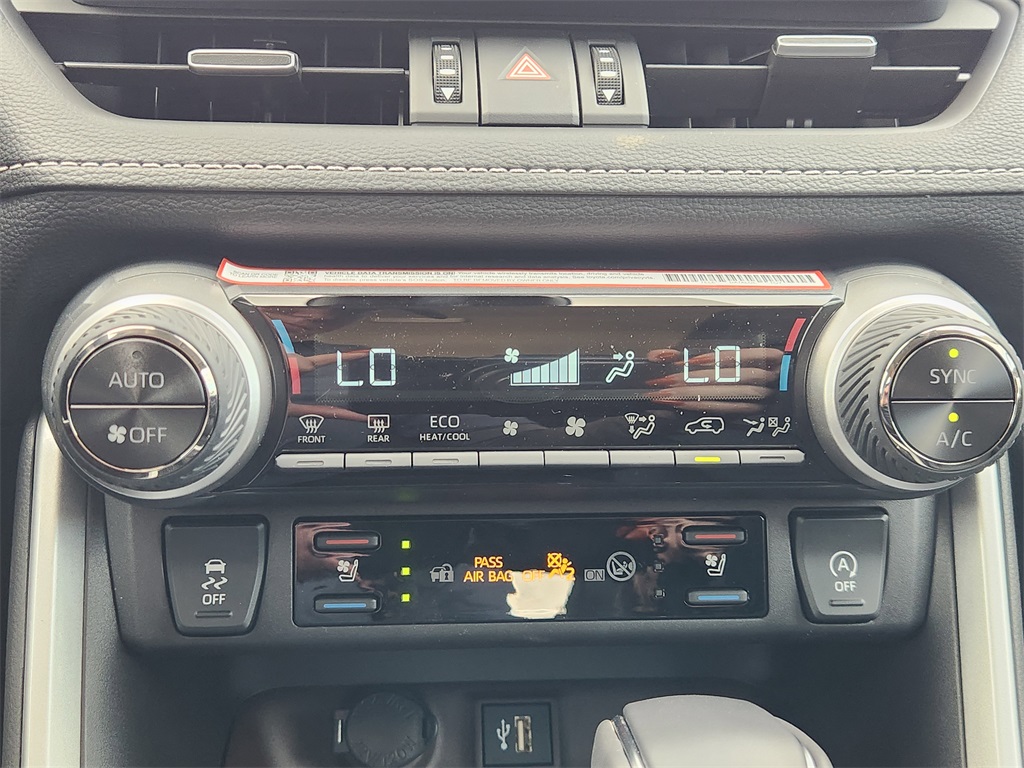 2025 Toyota RAV4 Limited photo 10