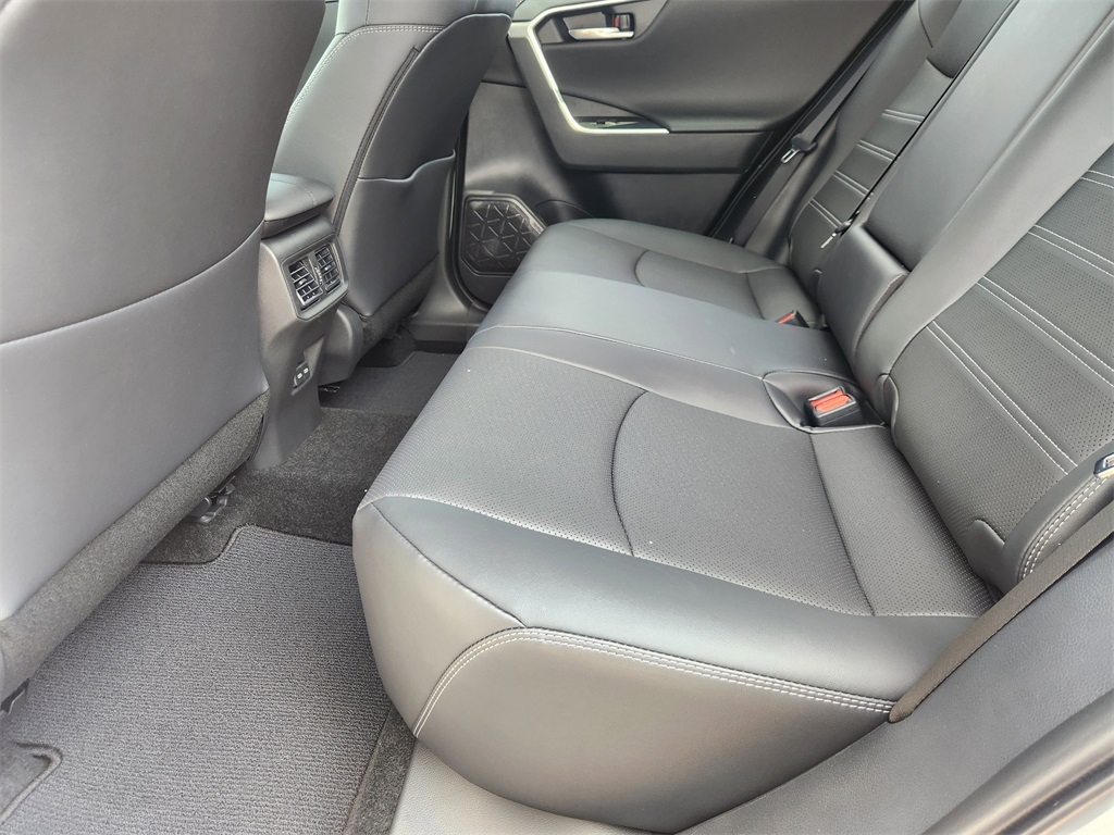 2025 Toyota RAV4 Limited photo 15