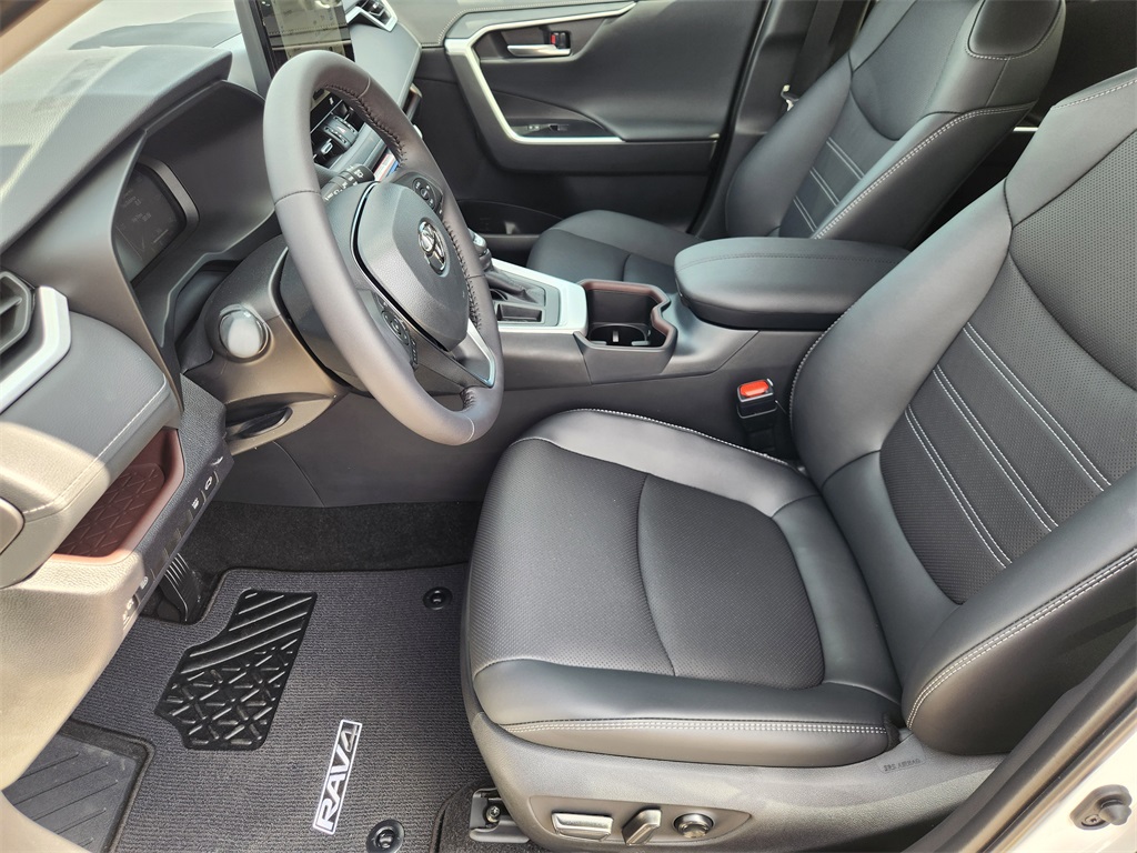 2025 Toyota RAV4 Limited photo 6
