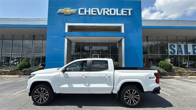 new 2025 Chevrolet Colorado car, priced at $51,215