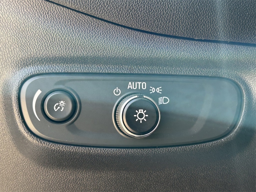 Used 2022 Chevrolet Equinox SUV