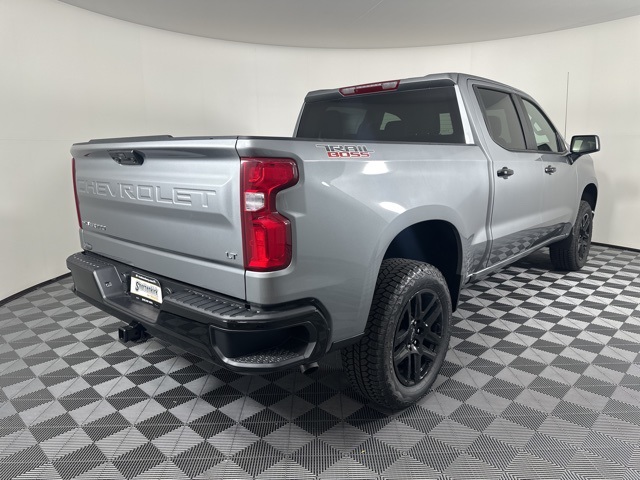2026 Chevrolet Silverado 1500 LT Trail Boss photo 2
