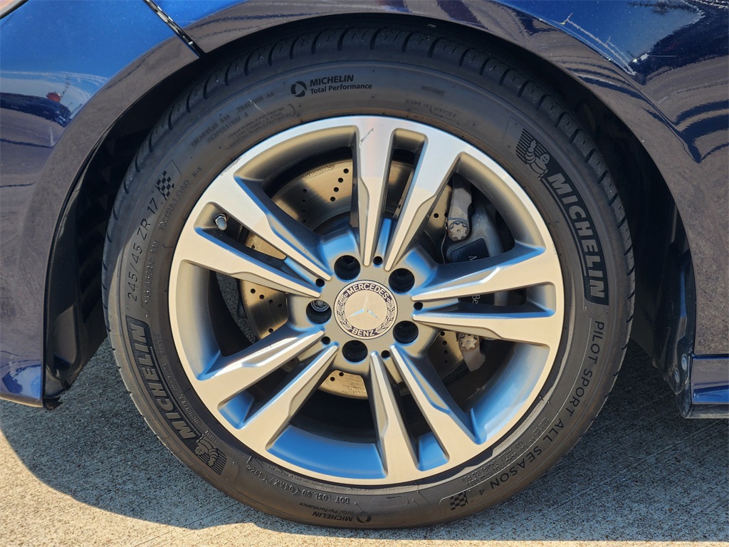 2015 Mercedes Benz E 250 BlueTEC photo 9