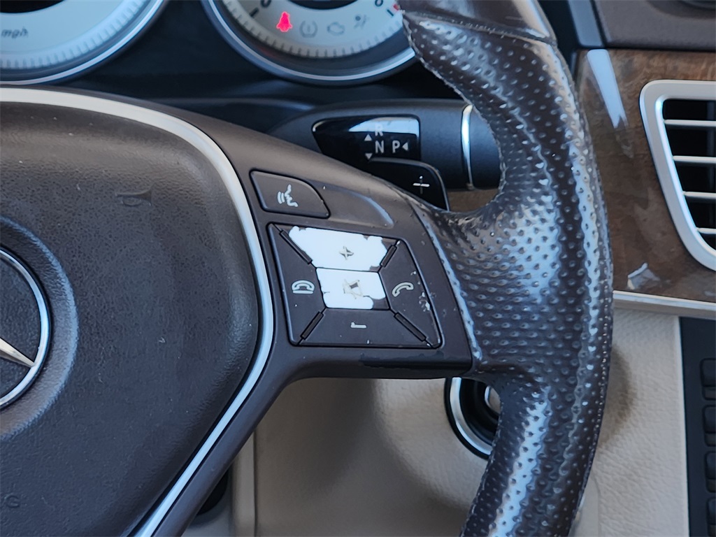 2015 Mercedes Benz E 250 BlueTEC photo 23