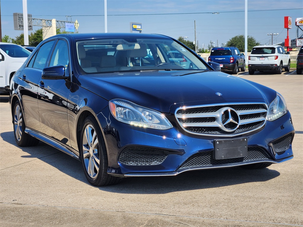 2015 Mercedes Benz E 250 BlueTEC photo 2