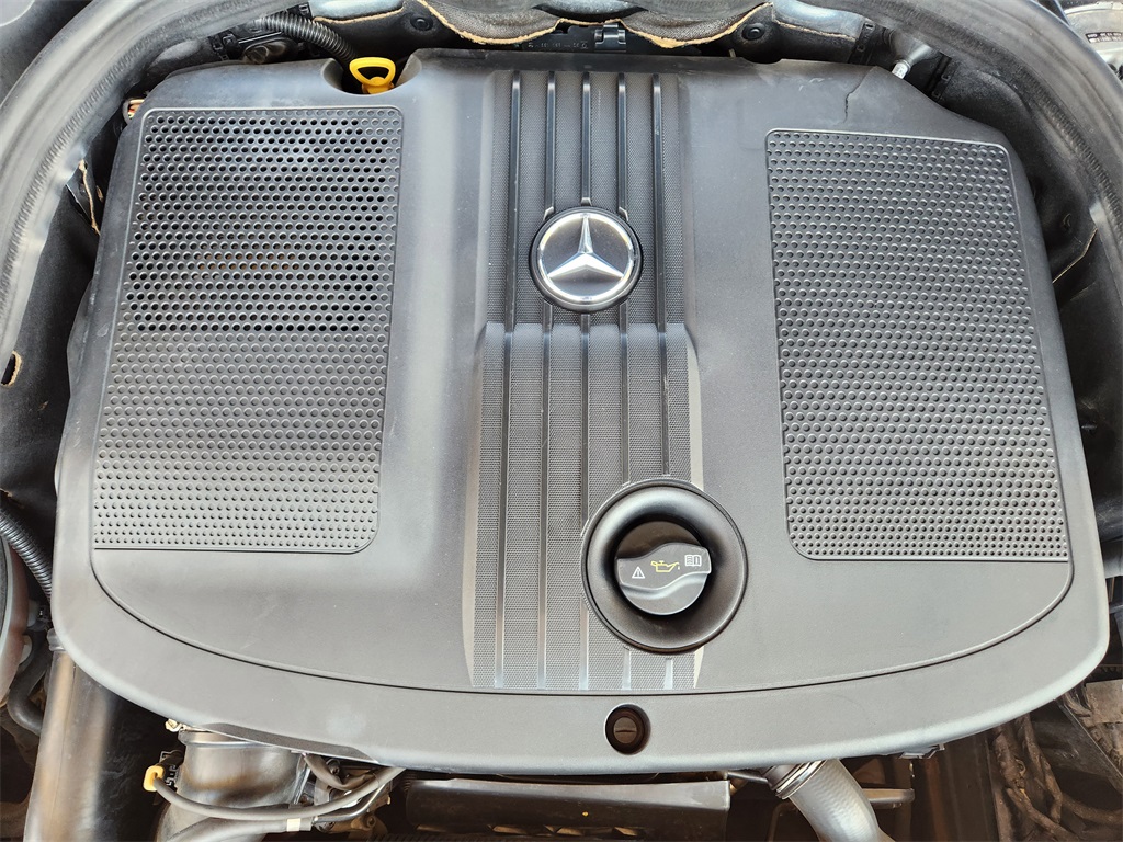 2015 Mercedes Benz E 250 BlueTEC photo 26