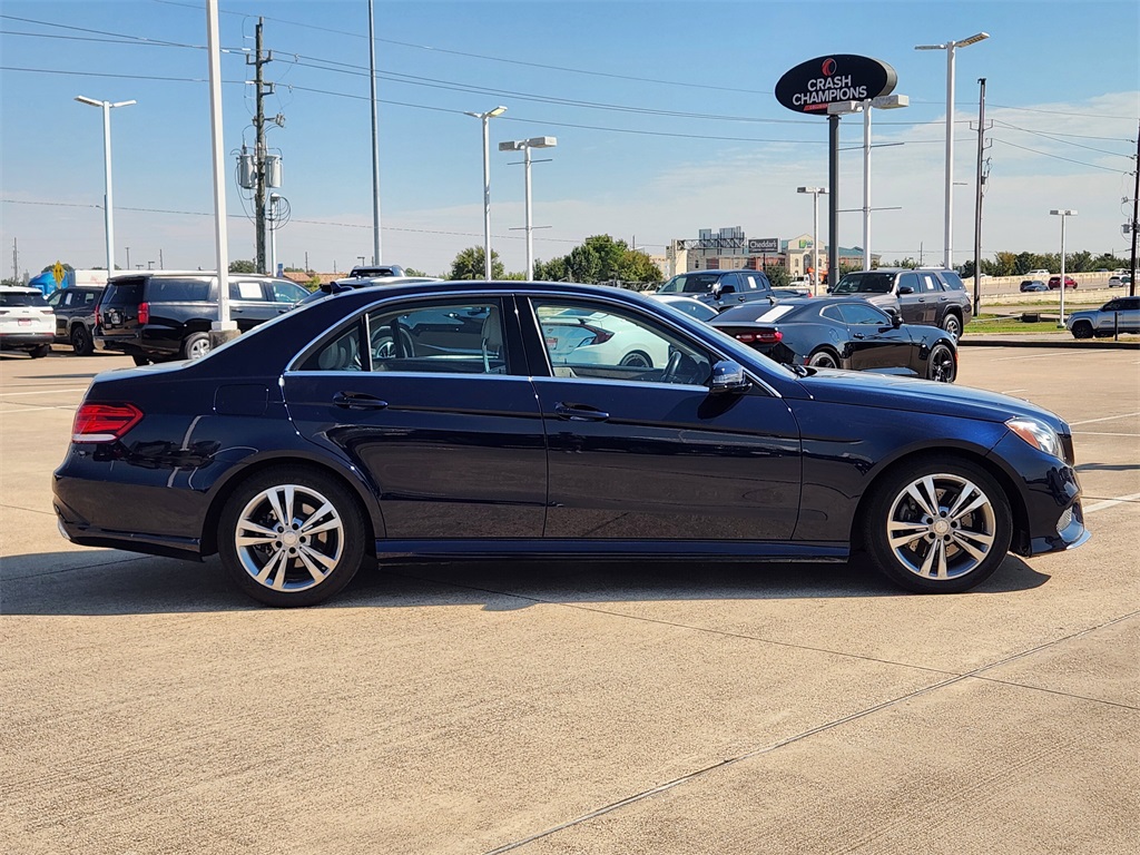 2015 Mercedes Benz E 250 BlueTEC photo 3