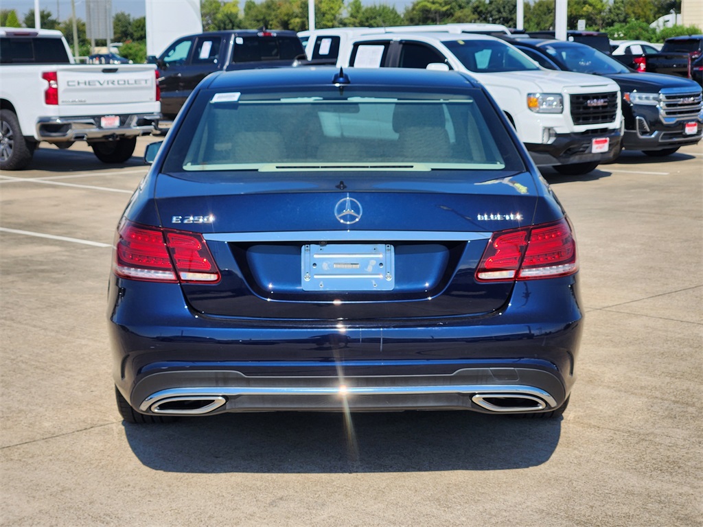 2015 Mercedes Benz E 250 BlueTEC photo 5