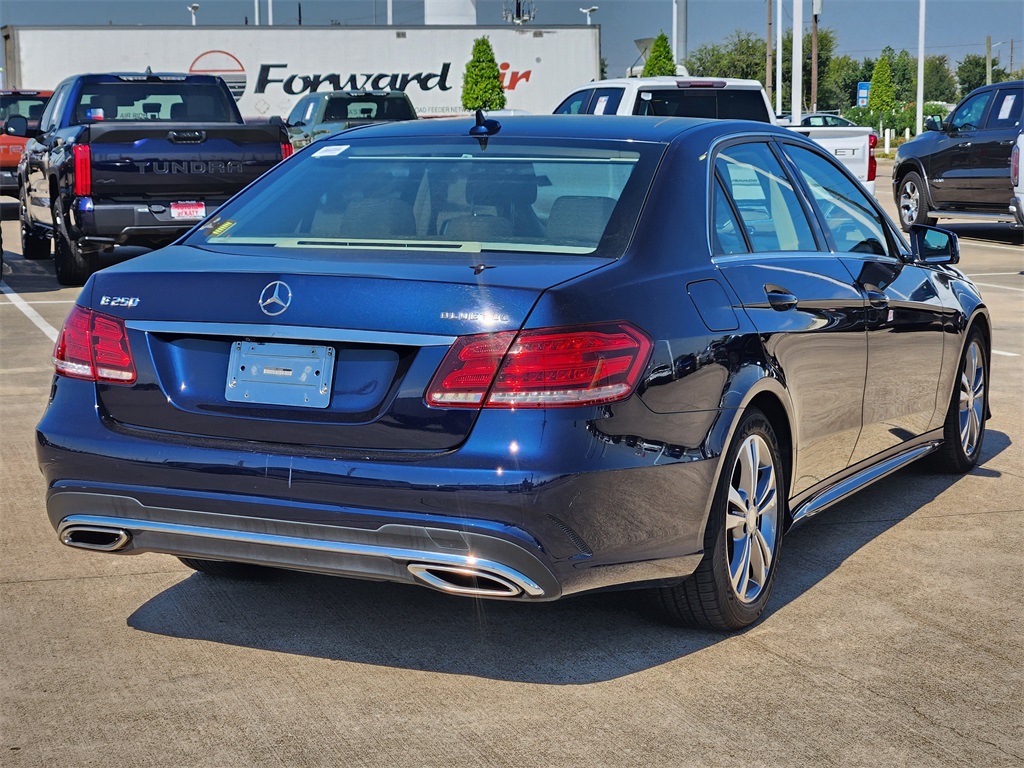 2015 Mercedes Benz E 250 BlueTEC photo 6