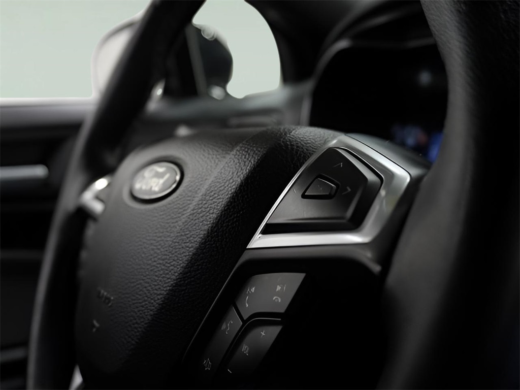 2017 Ford Fusion Sport photo 4