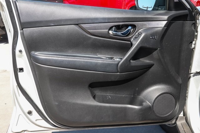 used 2020 Nissan Rogue car, priced at $18,592