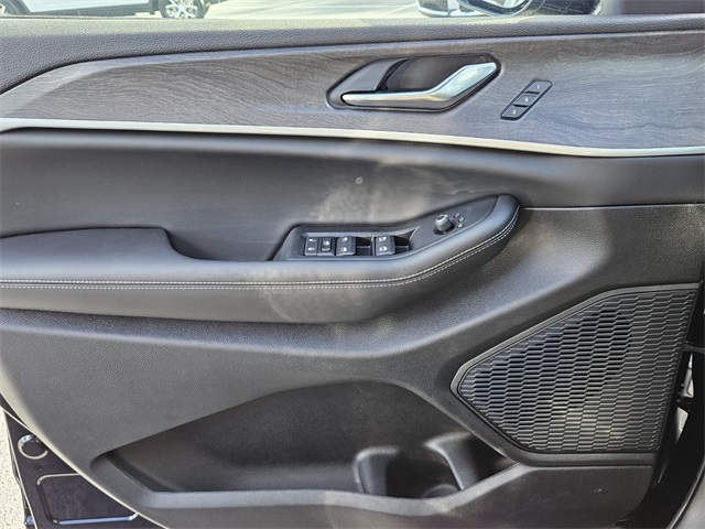 2025 Jeep Grand Cherokee L Limited 4x2